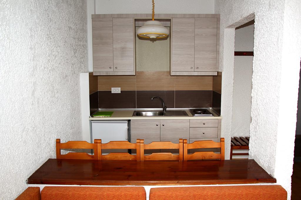 Karavos Hotel Apartments Архангелос Номер фото