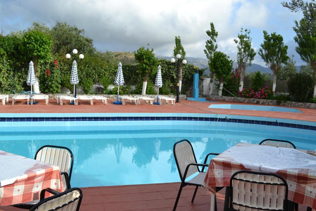 Karavos Hotel Apartments Архангелос Экстерьер фото