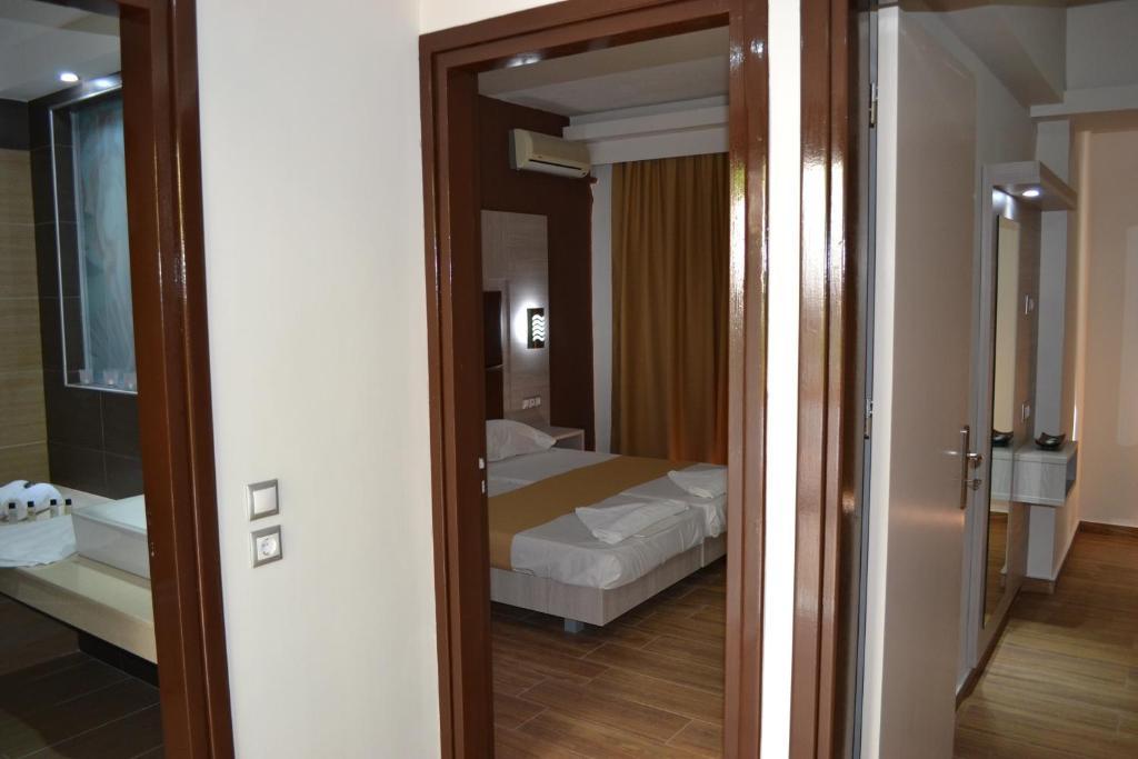 Karavos Hotel Apartments Архангелос Экстерьер фото