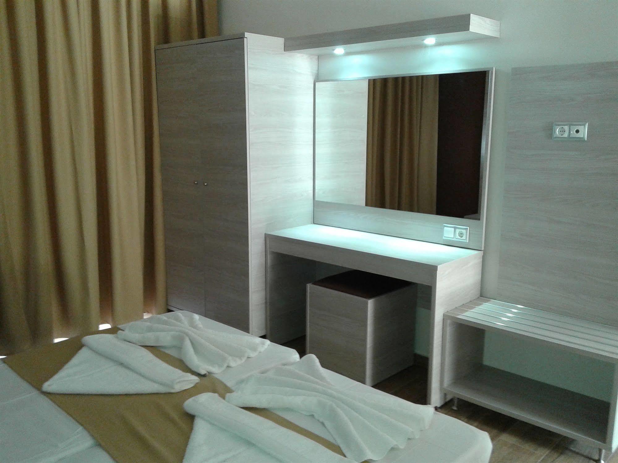 Karavos Hotel Apartments Архангелос Экстерьер фото